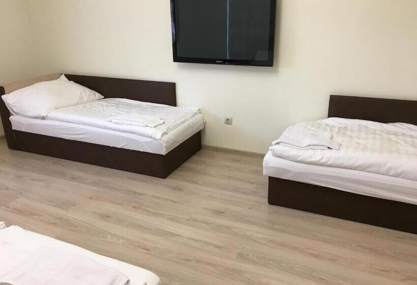 تختخواب و صبحانه Kristály Apartmanok