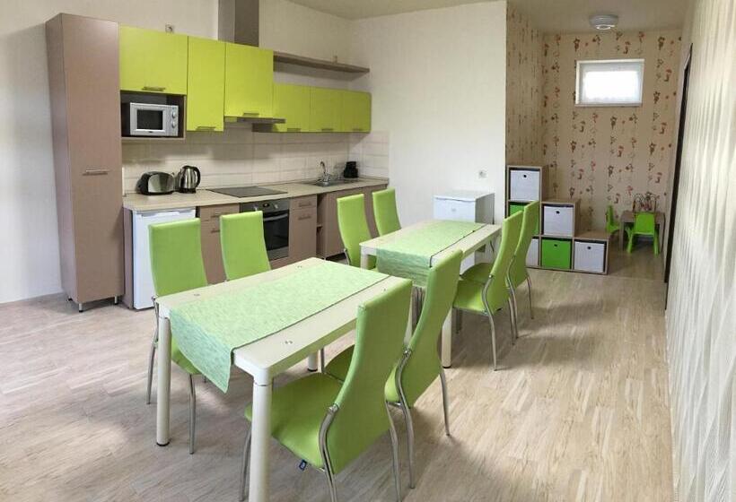 تختخواب و صبحانه Kristály Apartmanok