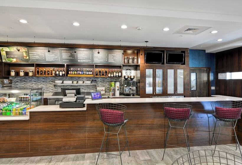 فندق Courtyard By Marriott Long Island Islip/courthouse Complex