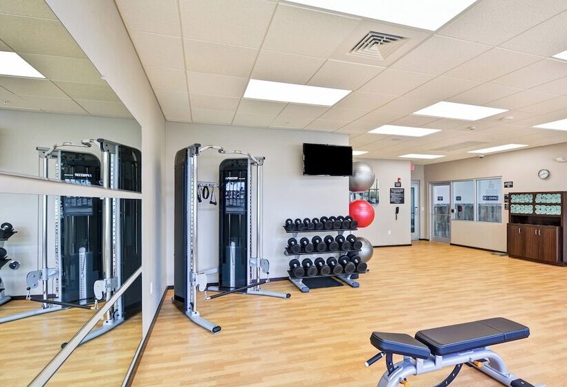 فندق Courtyard By Marriott Long Island Islip/courthouse Complex