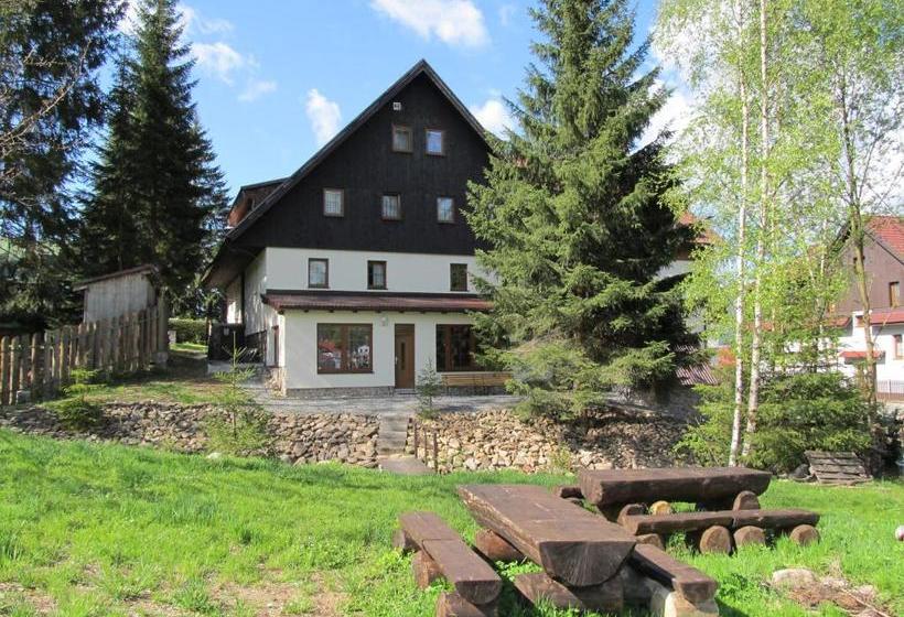 پانسیون Penzion Alpský Dům