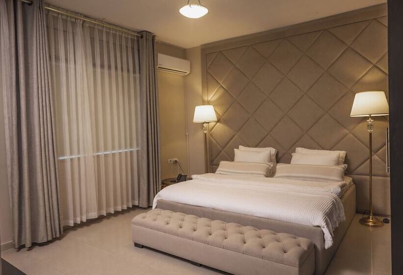 בית מלון כפרי Ankars Suites &