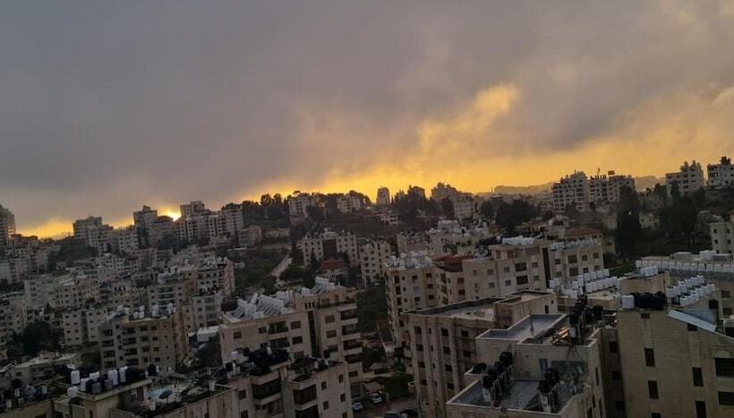 בית מלון כפרי Ankars Suites &