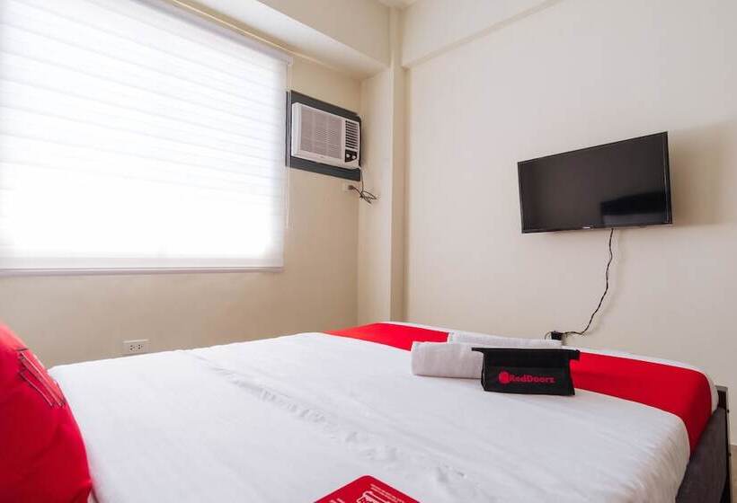 هتل Reddoorz Premium @ Vista Heights Legarda