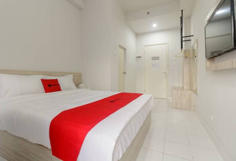 פנסיון Reddoorz Apartment @ Dramaga Tower