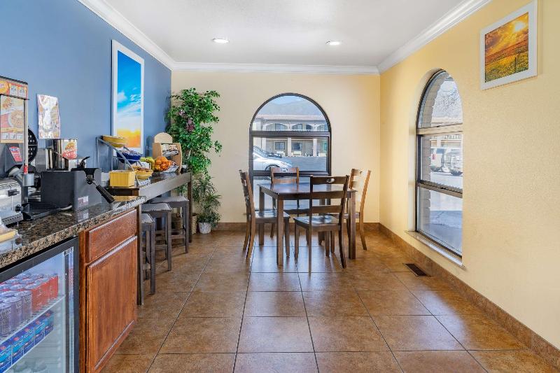 فندق على الطريق Days Inn By Wyndham Winnemucca