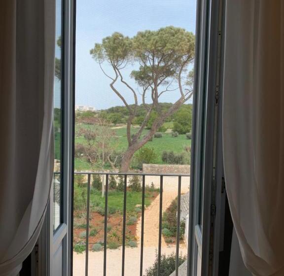 هتل Masseria Grofoleo