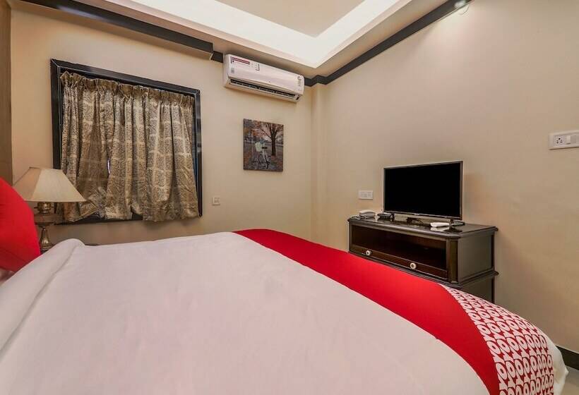 هتل Capital O 16719 Airport Guest House