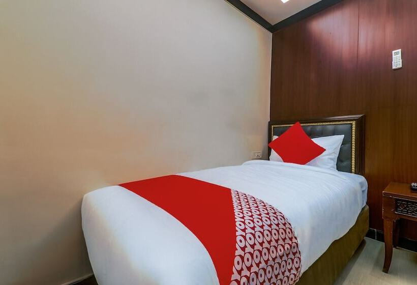 هتل Capital O 16719 Airport Guest House