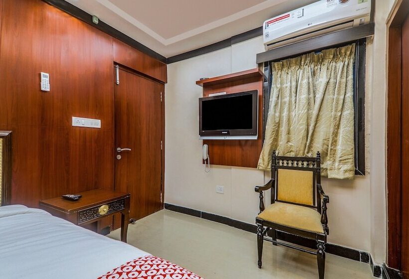 هتل Capital O 16719 Airport Guest House