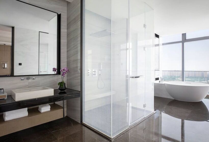 Отель Zhangjiagang Marriott