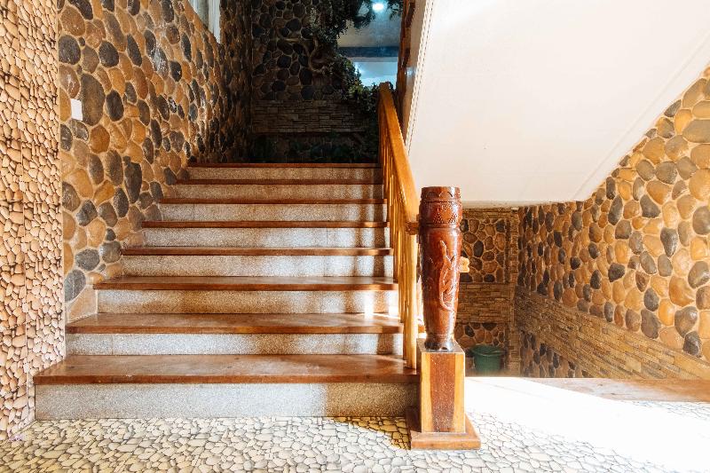 فندق Reddoorz Plus Near Strawberry Farm Baguio