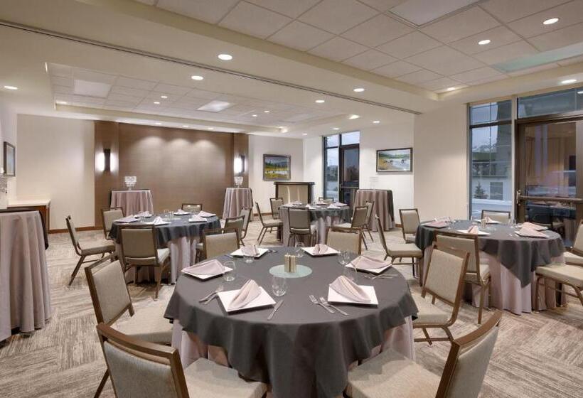 هتل Hyatt Place Anchorage Midtown