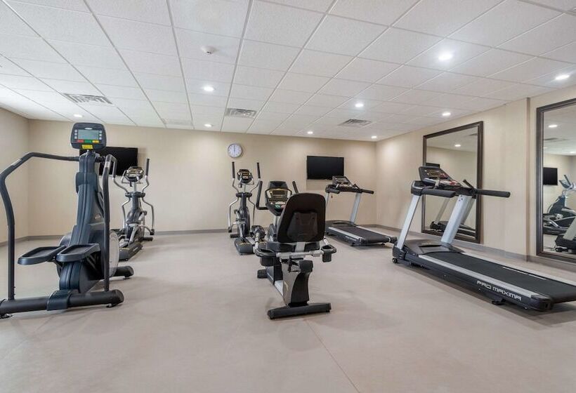 בית מלון כפרי Sleep Inn & Suites Bricktown   Near Medical Center