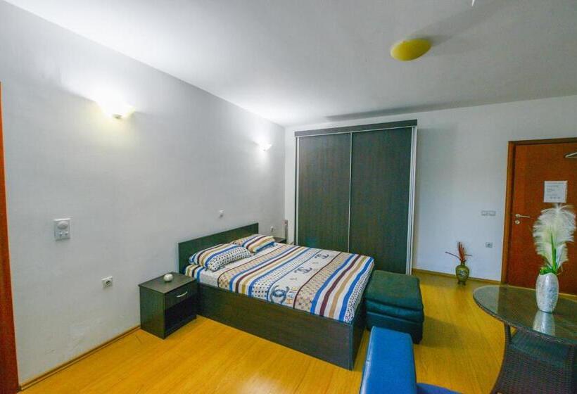 پانسیون Rexha Apartments