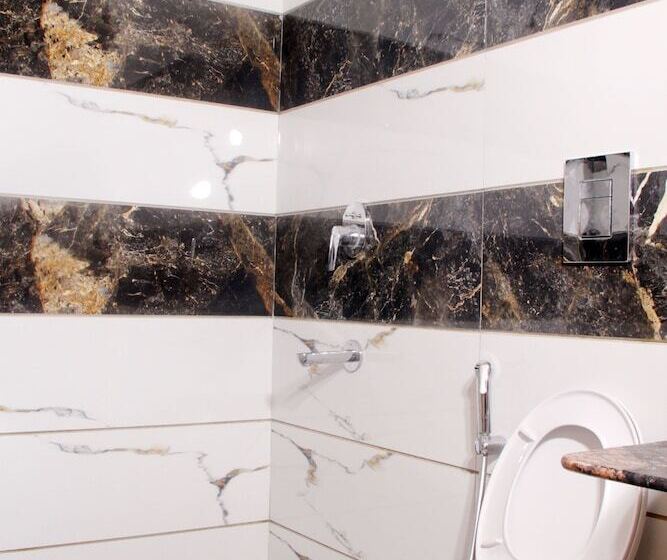 پانسیون New Frontier