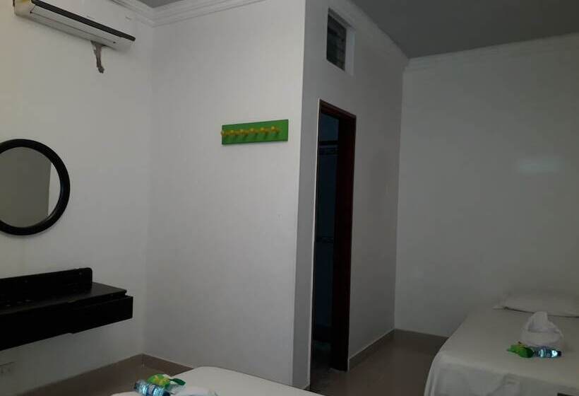 هتل Banana Paradise