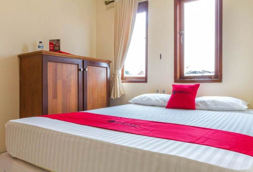 هتل Reddoorz Near Pasar Pagi Cirebon 2