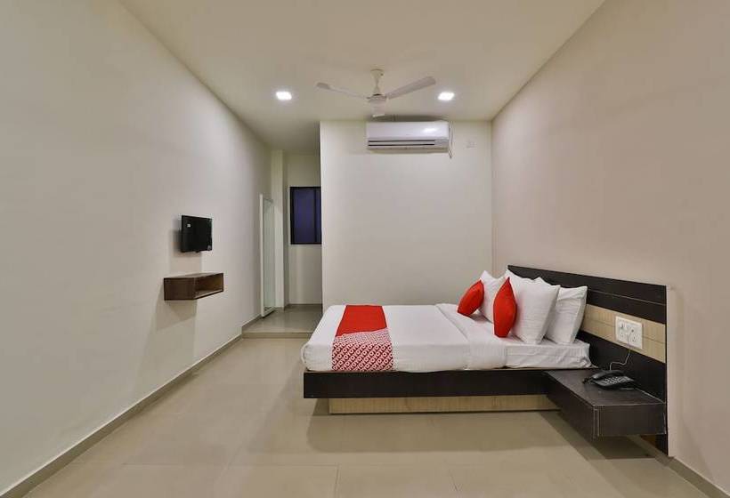 Oyo Flagship 30791 Hotel Shagun