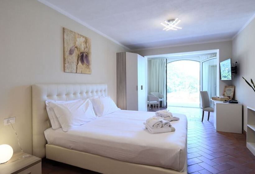 هتل Agriturismo Il Colle