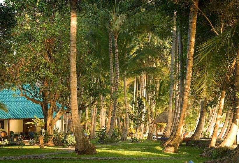 호텔 Gaia Oasis Beach Resort