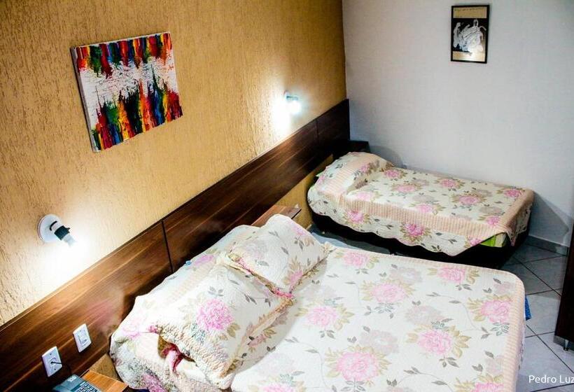 Отель Halloween Inn Penedo