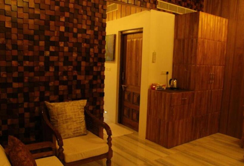 هتل Rainforest Resort