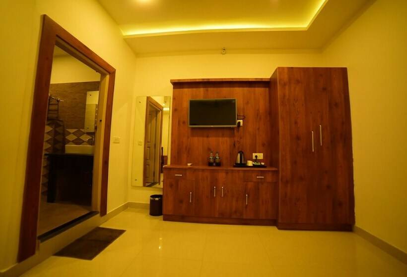 בית מלון כפרי Castle Continental Premium