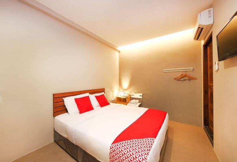 هتل Oyo 910 Hills Residence