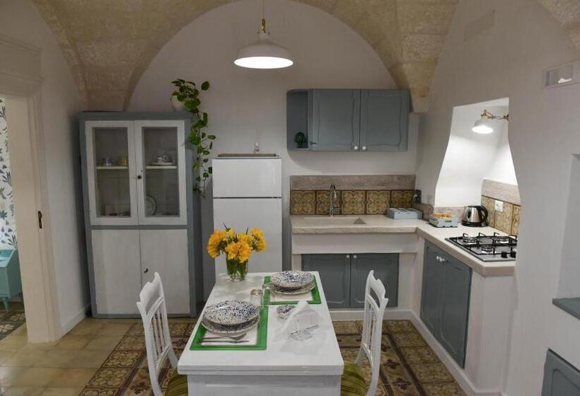 פנסיון Casa Mida   Guest House