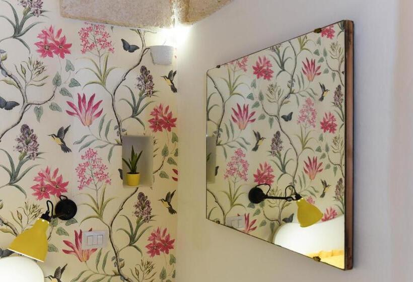 פנסיון Casa Mida   Guest House