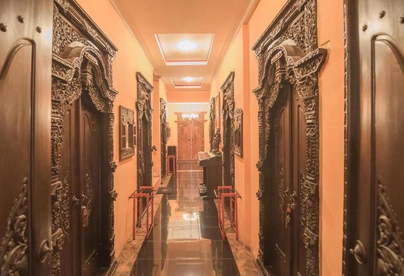 Пансион Reddoorz Syariah Near Margahayu Raya