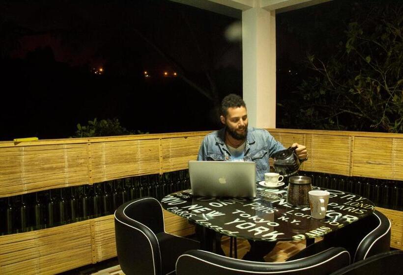 پانسیون Eco Hotel El Columpio