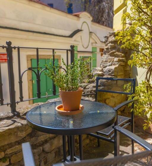 پانسیون Penzion U Hrádku