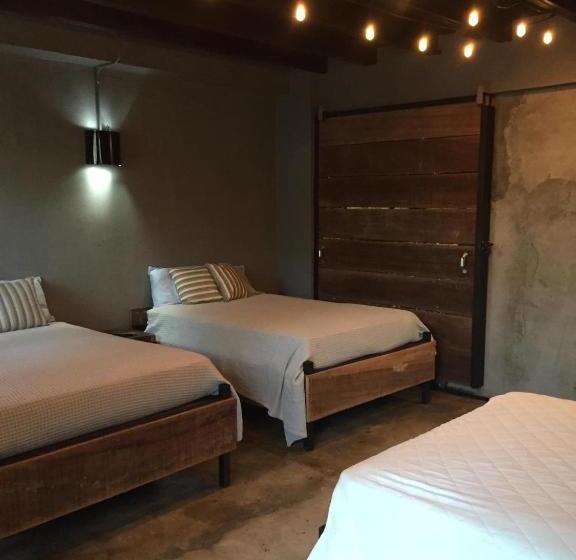 تختخواب و صبحانه San Carlos Surf Resort & Eco Lodge