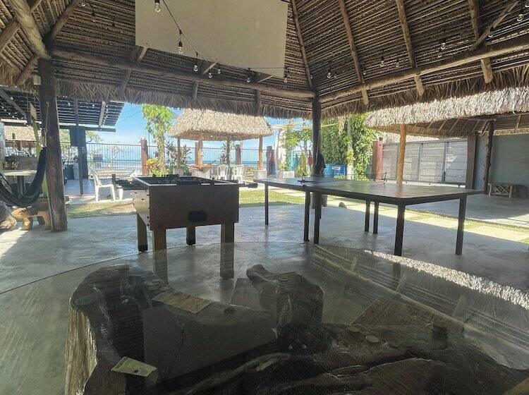 مبيت وإفطار San Carlos Surf Resort & Eco Lodge