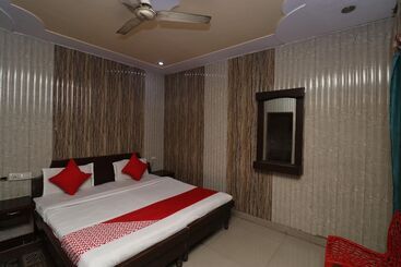 Oyo 29742 Hotel Seva & Restaurant