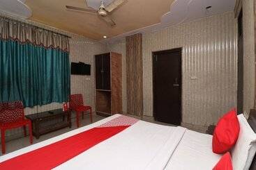 Oyo 29742 Hotel Seva & Restaurant