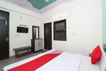 Oyo 29742 Hotel Seva & Restaurant