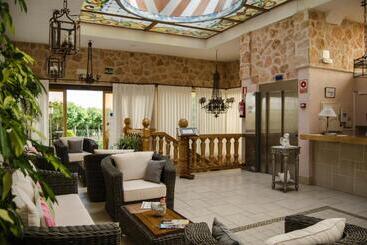 هتل Las Casitas