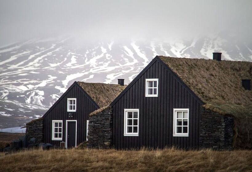 هتل Torfhús Retreat