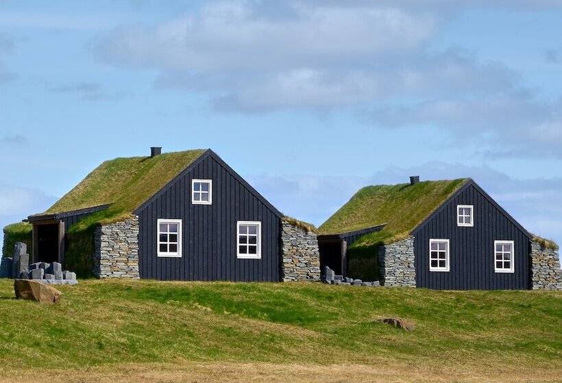 هتل Torfhús Retreat