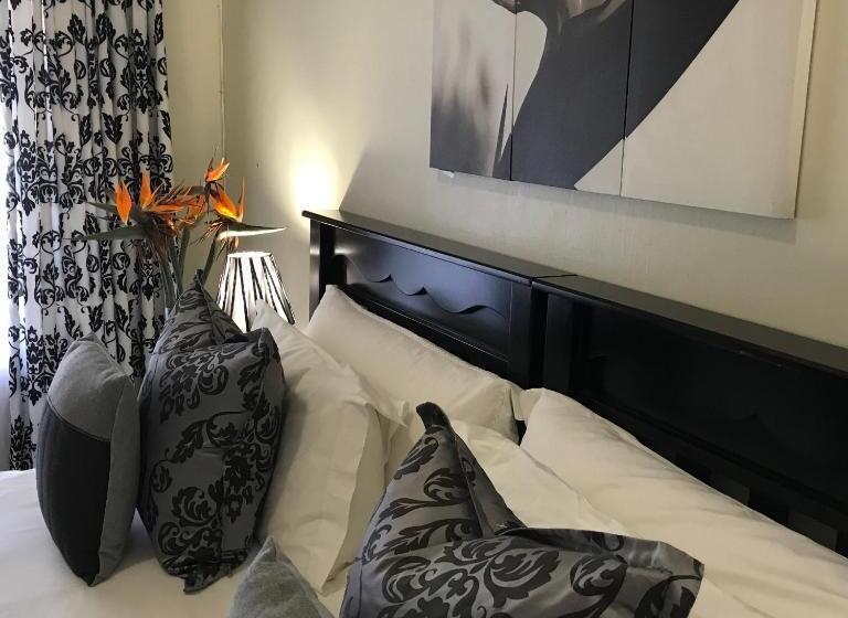 צימר Bishops Guesthouse