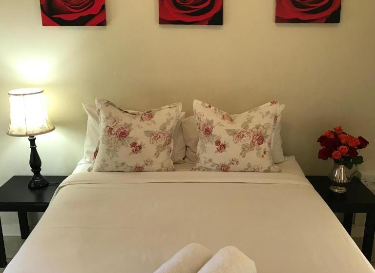 민박 Bishops Guesthouse