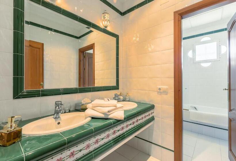تختخواب و صبحانه Hacienda Las Tres Niñas