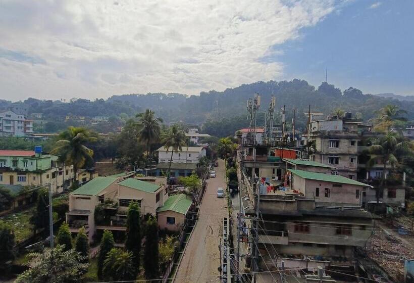هتل Aditya Residency