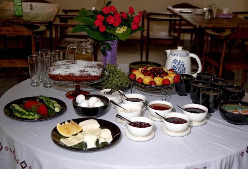 هتل Vanatun Monastery Stay