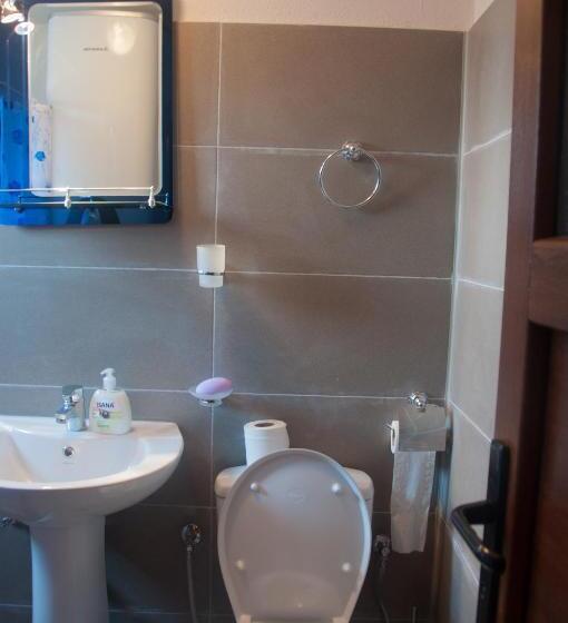 پانسیون Aste Guesthouse
