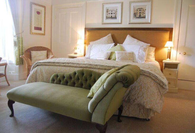 پانسیون Cawthorne House