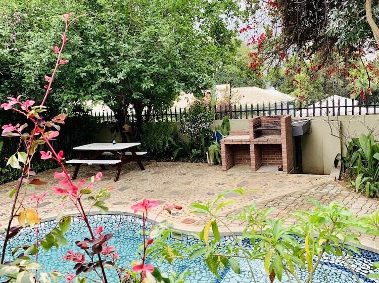 تختخواب و صبحانه Hadens Guesthouse
